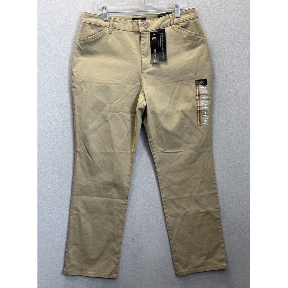 Lee Effortless Wash & Wear Relaxed Fit Straight‎ Leg Women's 12 Short Tan Pants
